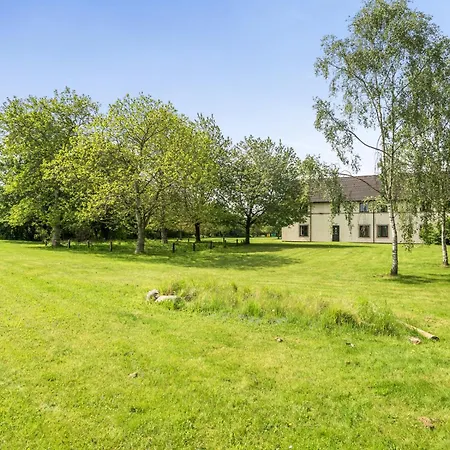 Jubilee First-floor Double Bedroom * Penrith
